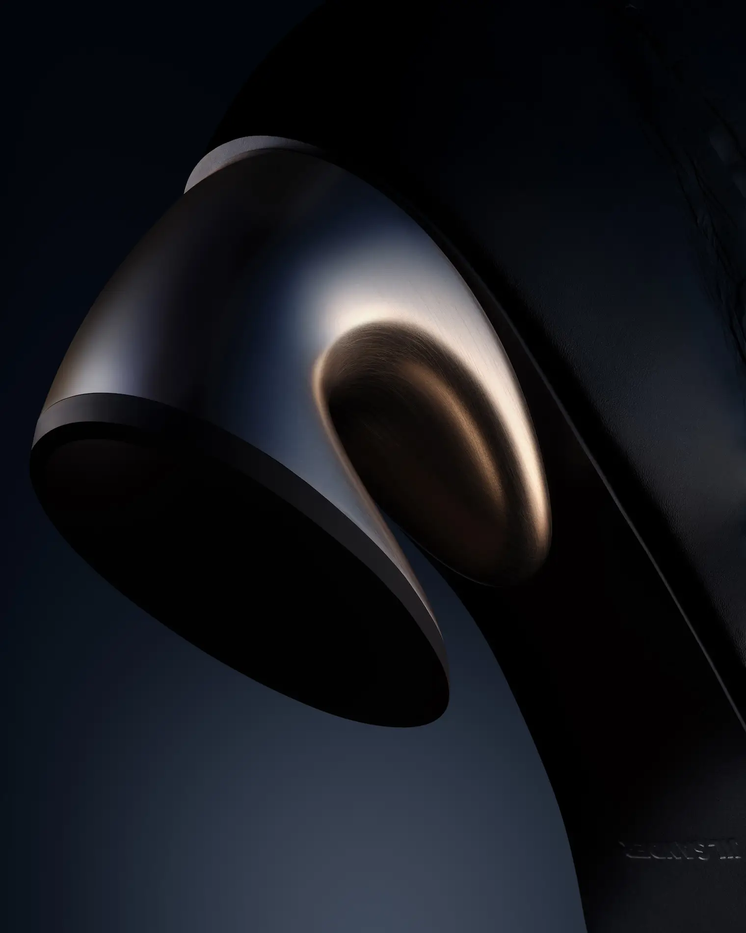 56_Alessandro-Sorci_Accessories_Numero5_Craetive-Paris.webp File type: image/webp