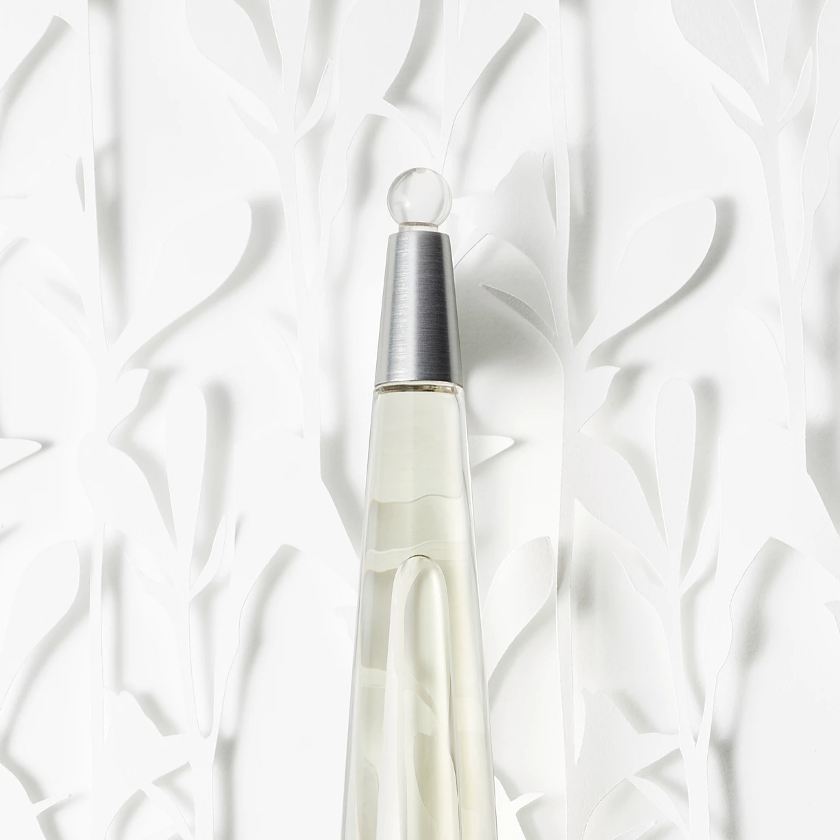 002 Cloe Vriet Craetive Paris Paper Artist Portfolio