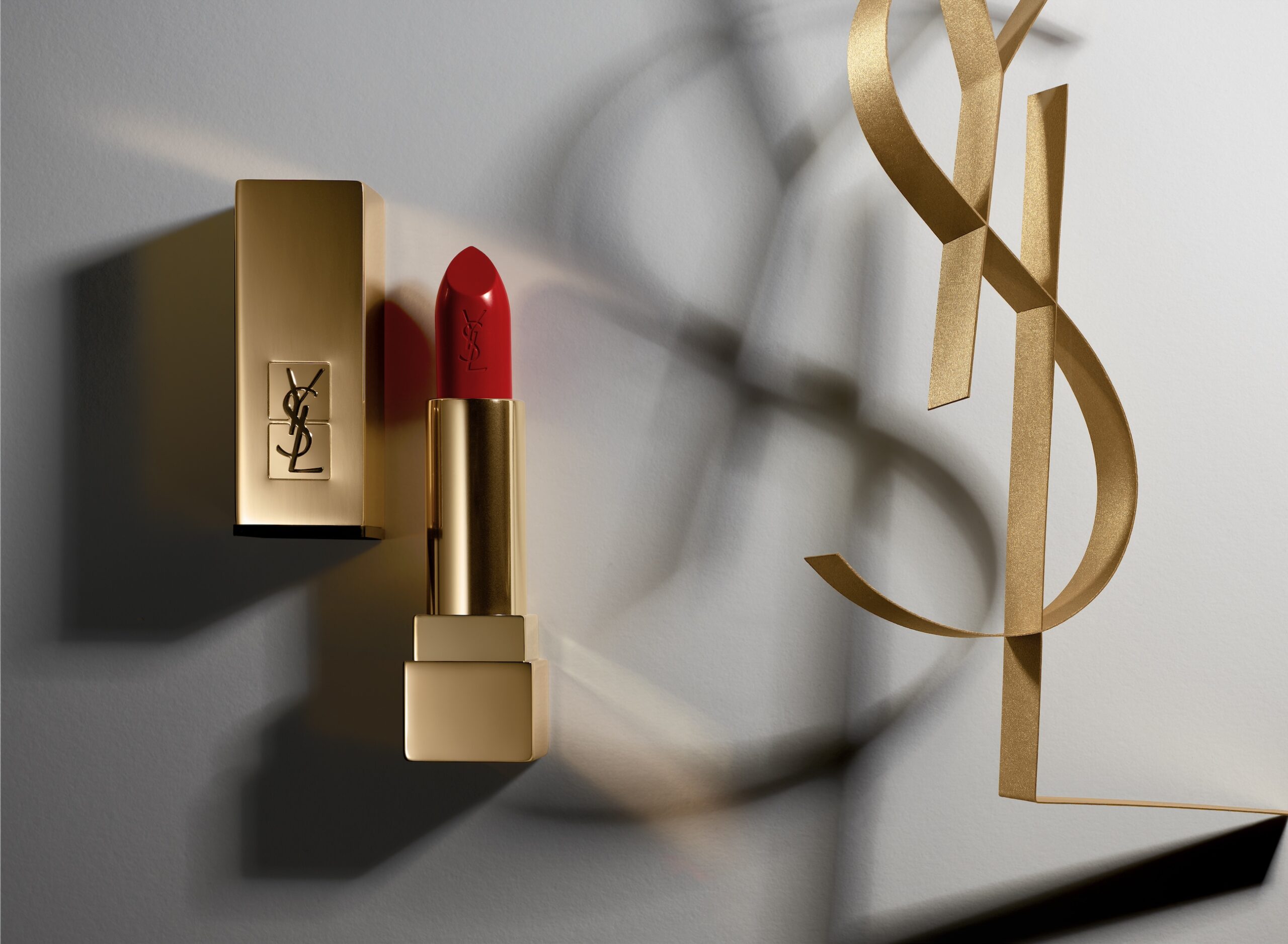 005 Cloe Vriet Craetive Paris Paper Artist Portfolio