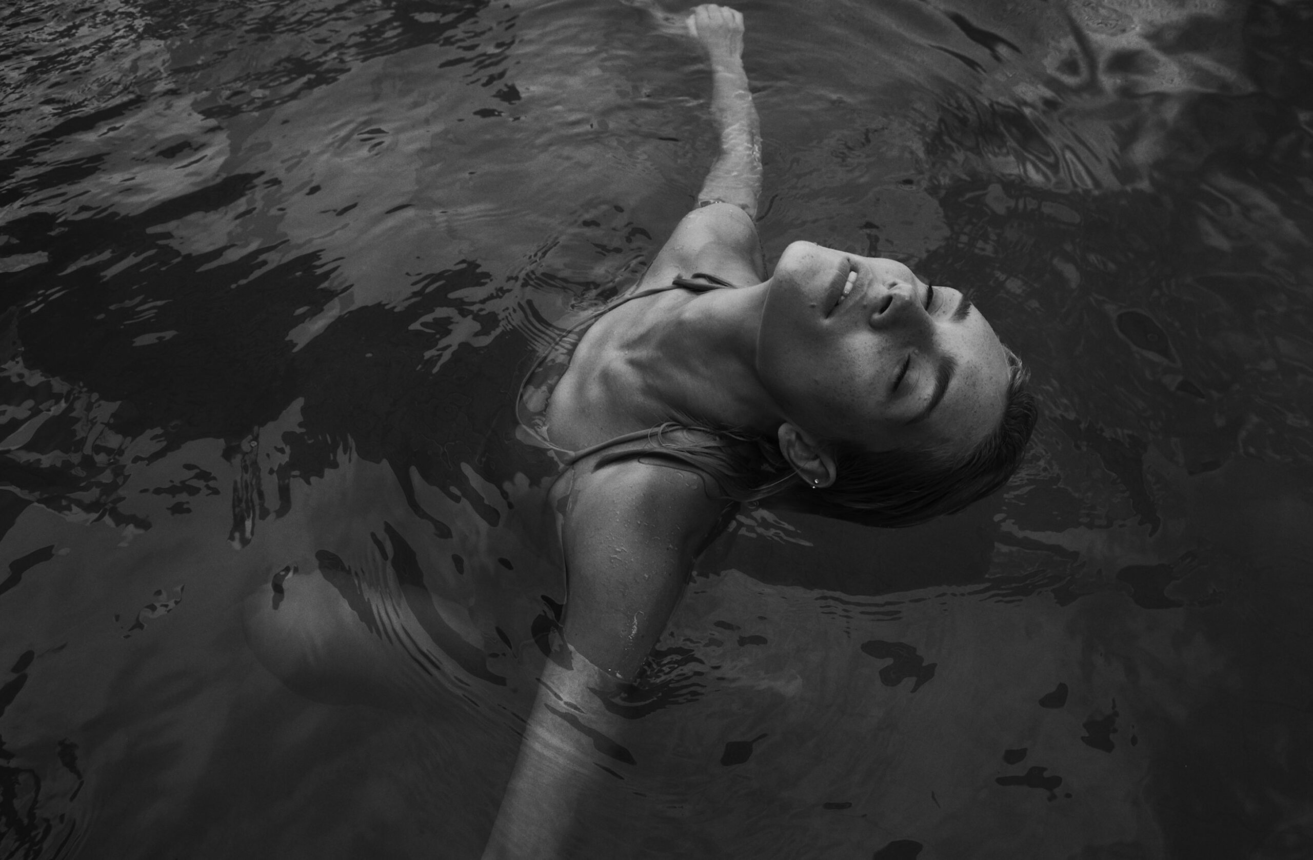 006 Karina Twiss Craetive Paris Suncare