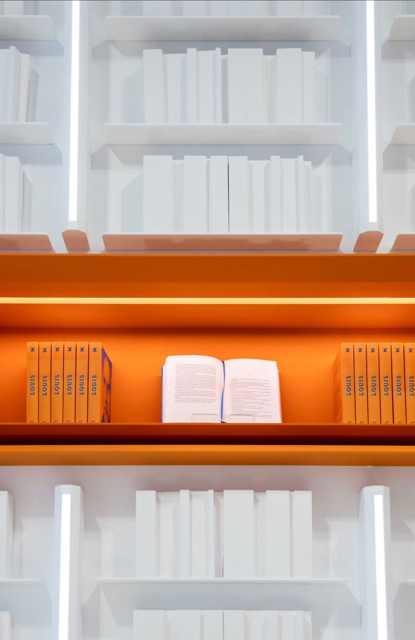 008 Cloe Vriet Craetive Paris Paper Artist Event Scenography