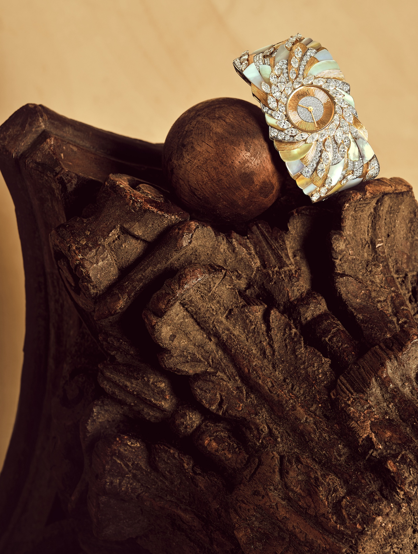 009 Fernando Gomez Craetive Paris Jewelry Piaget