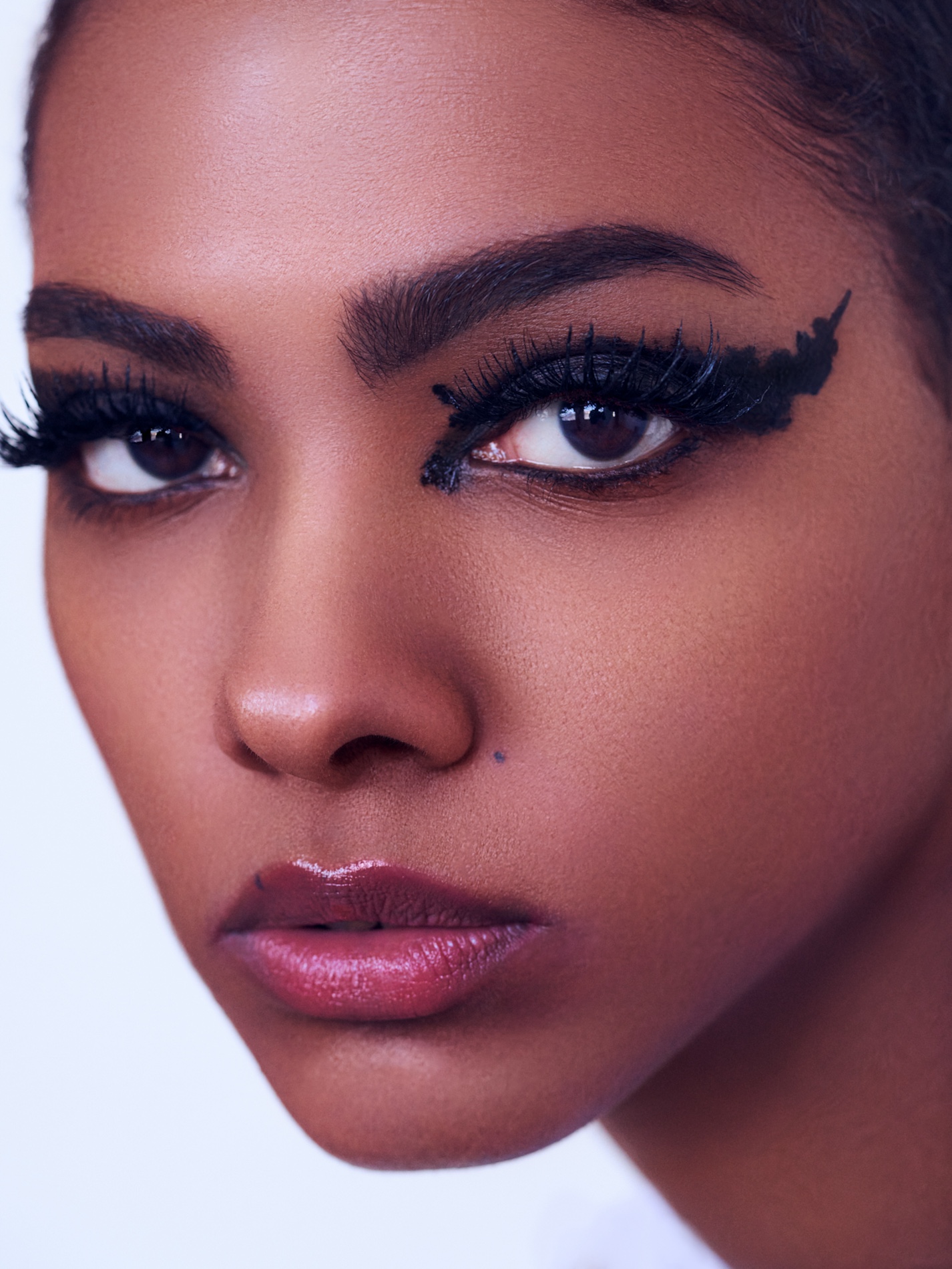 015 Fernando Gomez Craetive Paris Bold Make Up