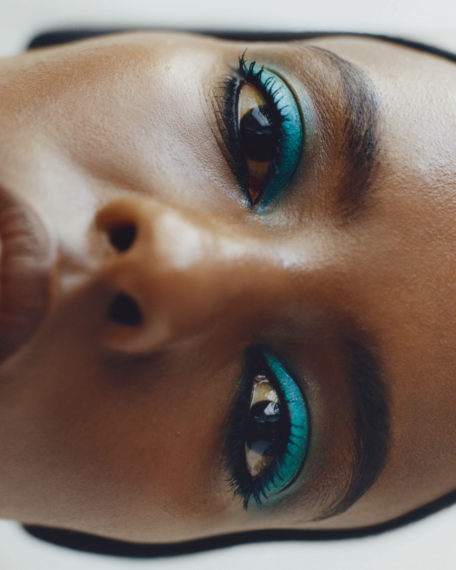 021 Karina Twiss Craetive Paris Stong Makeup