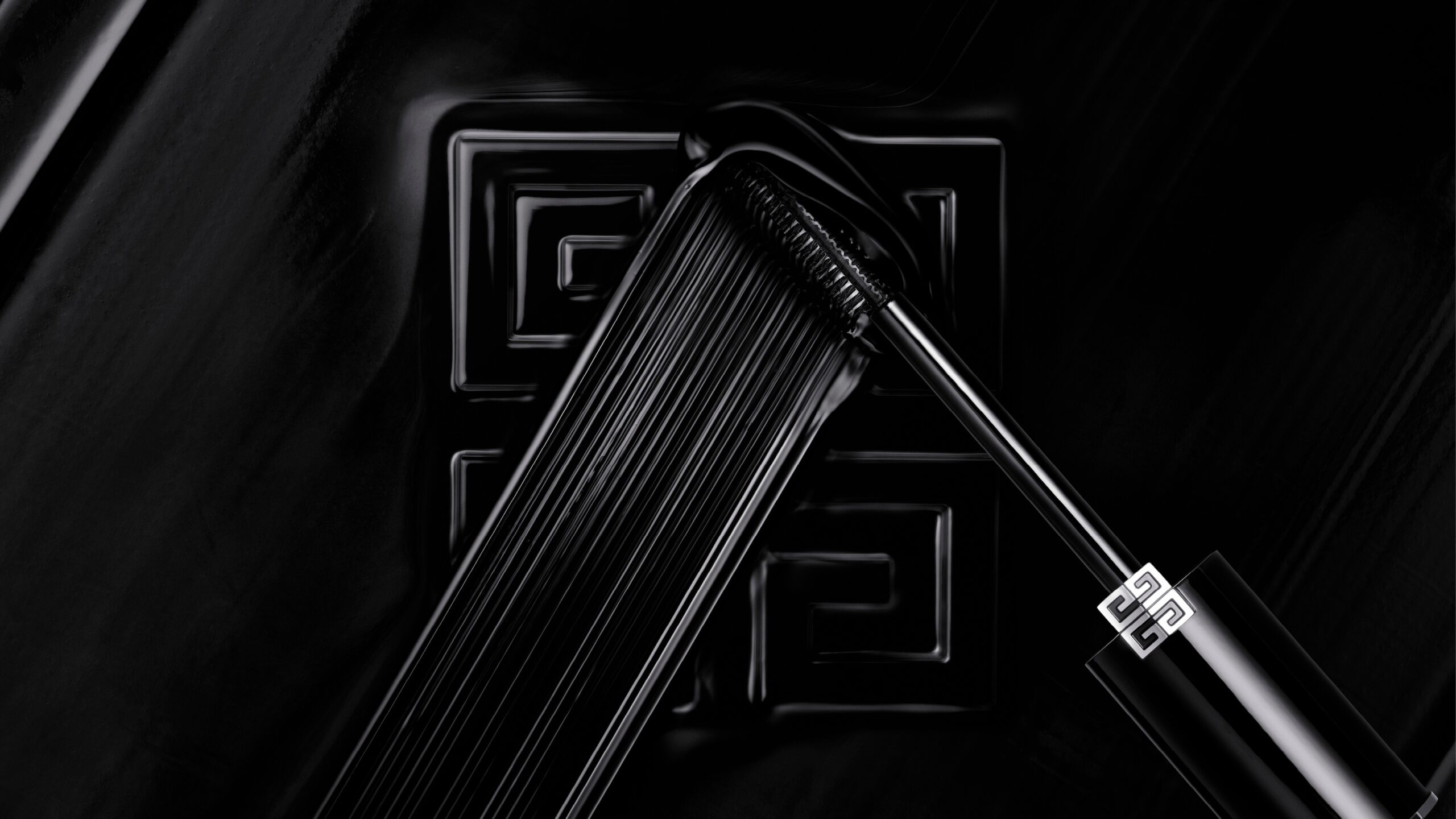 02 Simon Escourbiac Craetive Paris Makeup EYES A04 GIVENCHY