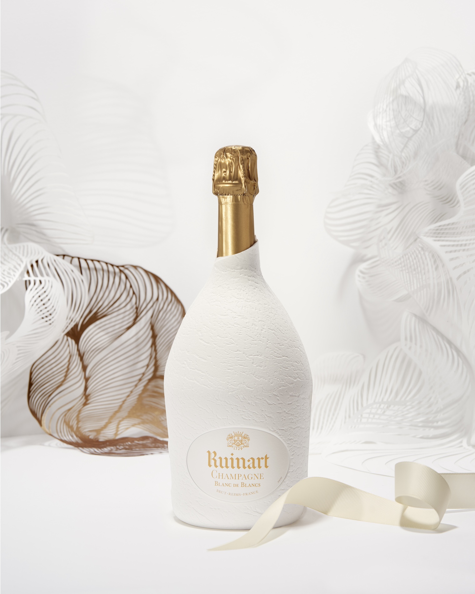 032 Cloe Vriet Craetive Paris Paper Artist Portfolio