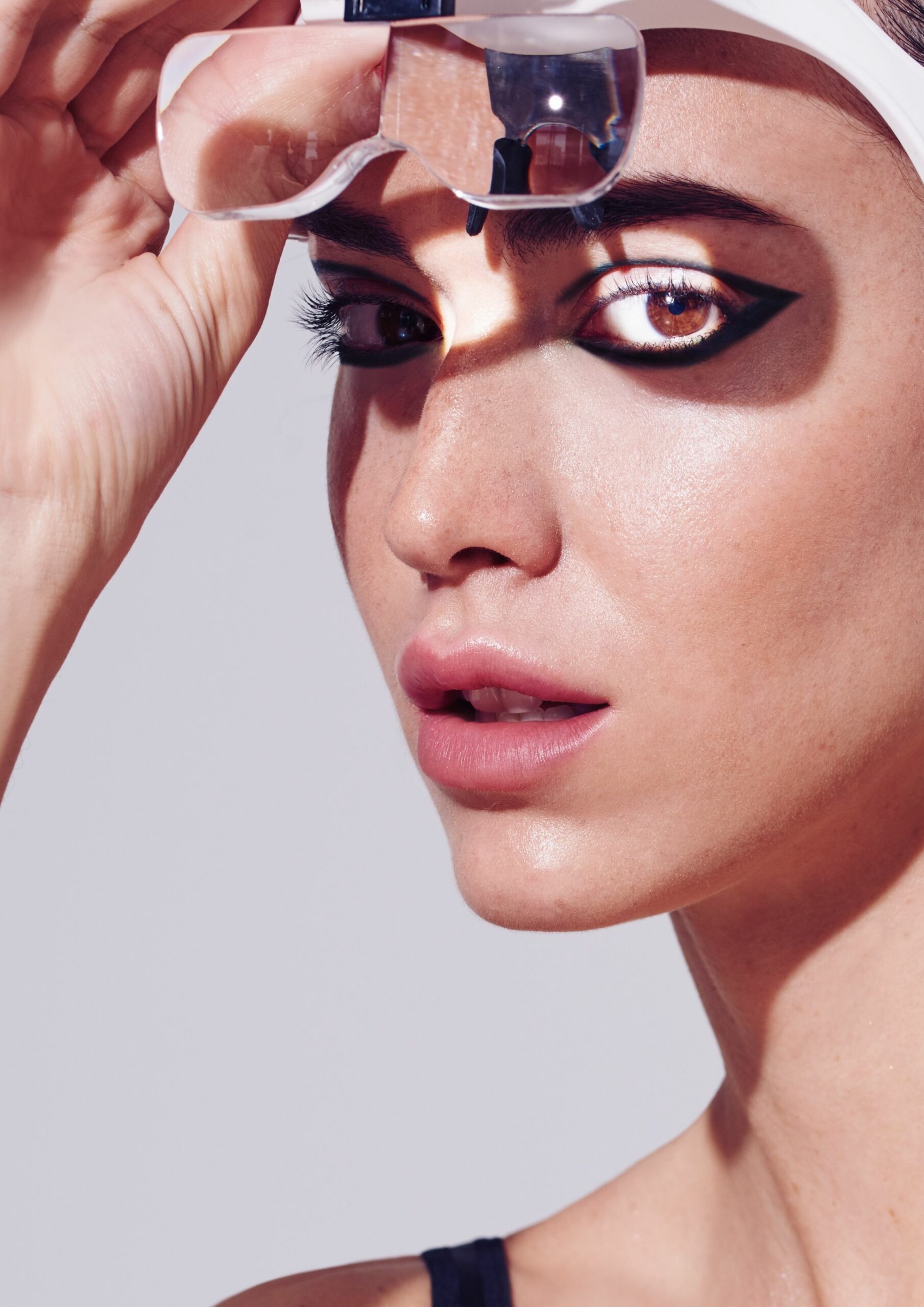 052 Fernando Gomez Craetive Paris Bold Make Up