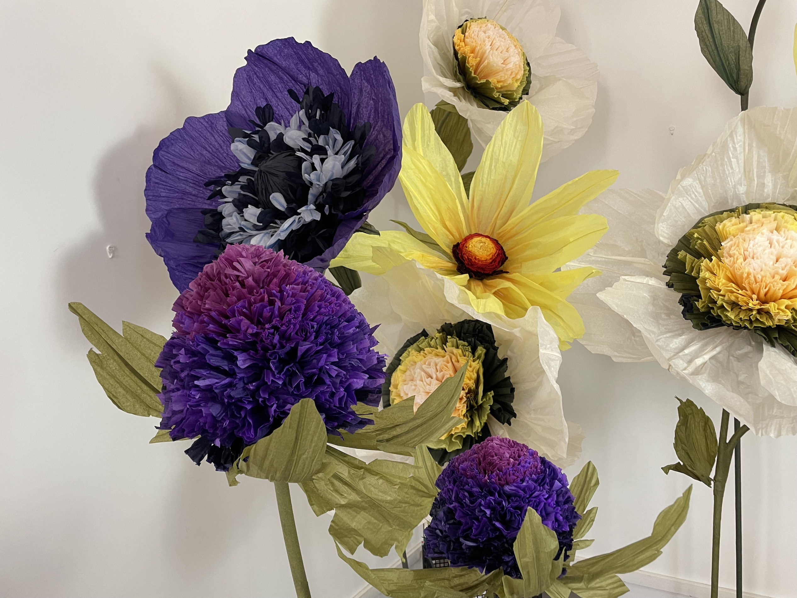 064 Cloe Vriet Craetive Paris Paper Artist Event Scenography