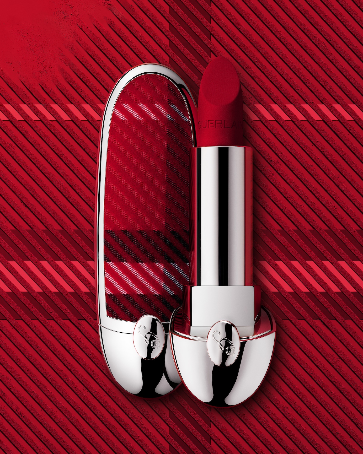 07 Simon Escourbiac Craetive Paris Guerlain Rouge G 03