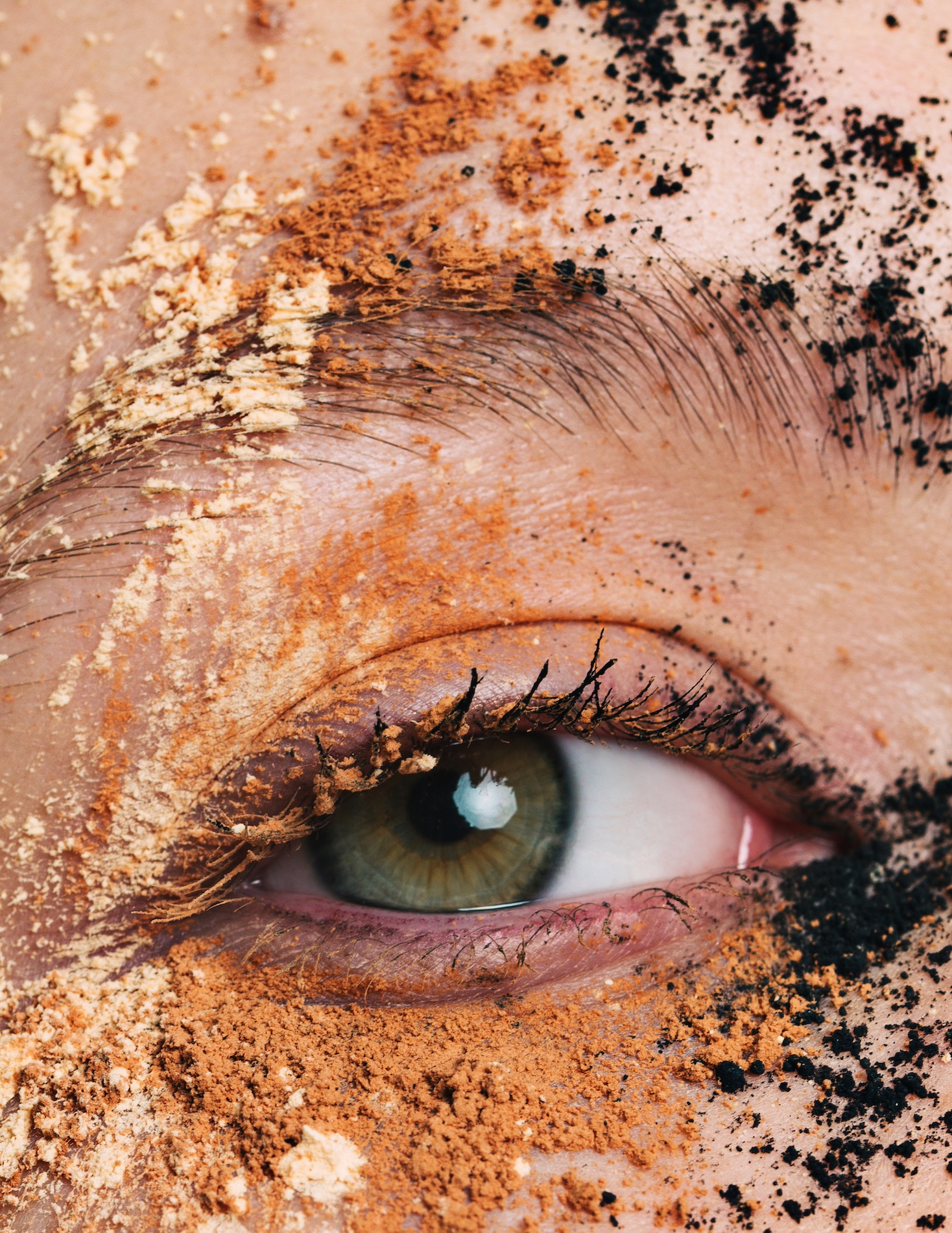 088 Fernando Gomez Craetive Paris Bold Make Up