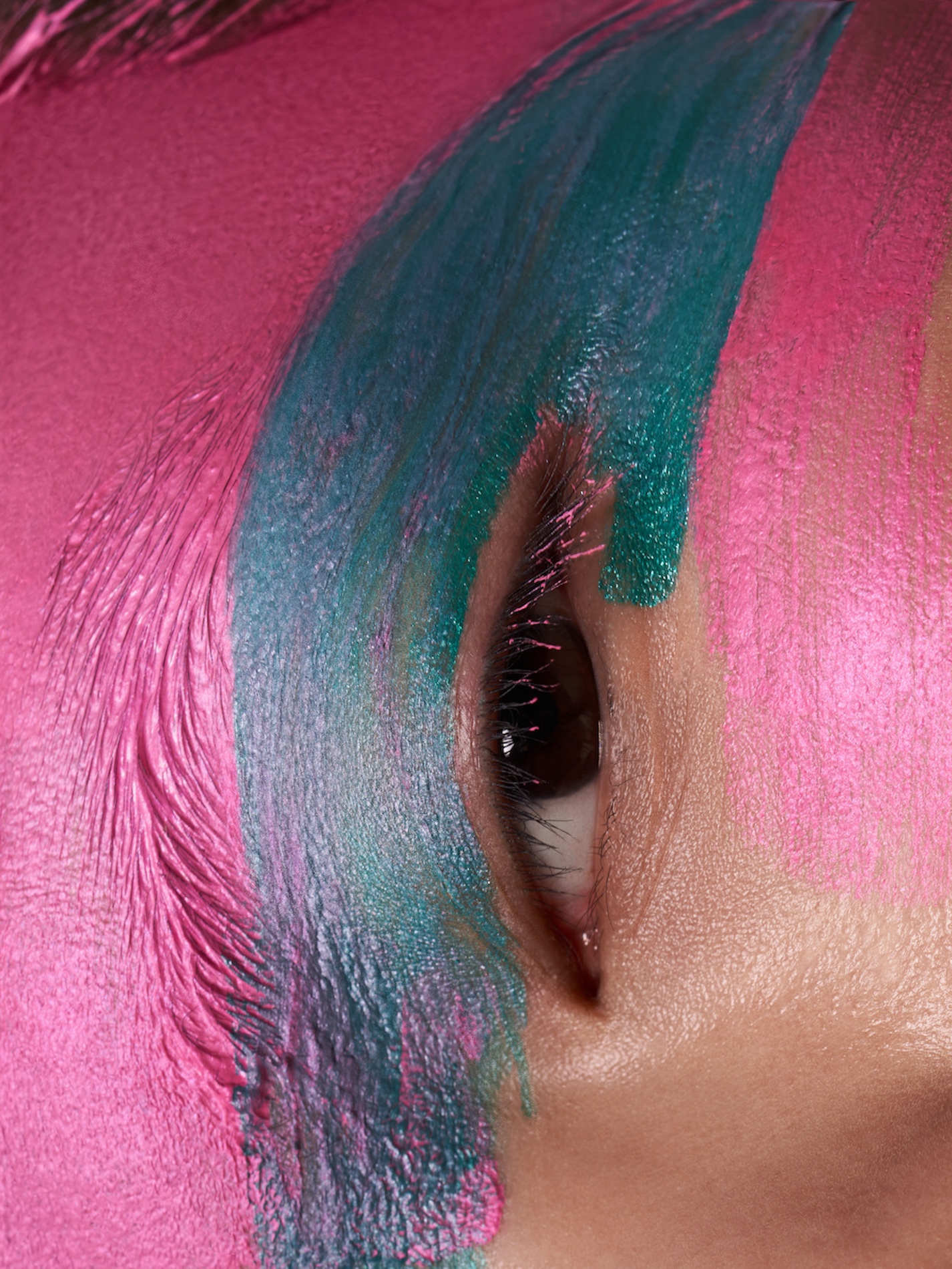 102 Fernando Gomez Craetive Paris Bold Make Up