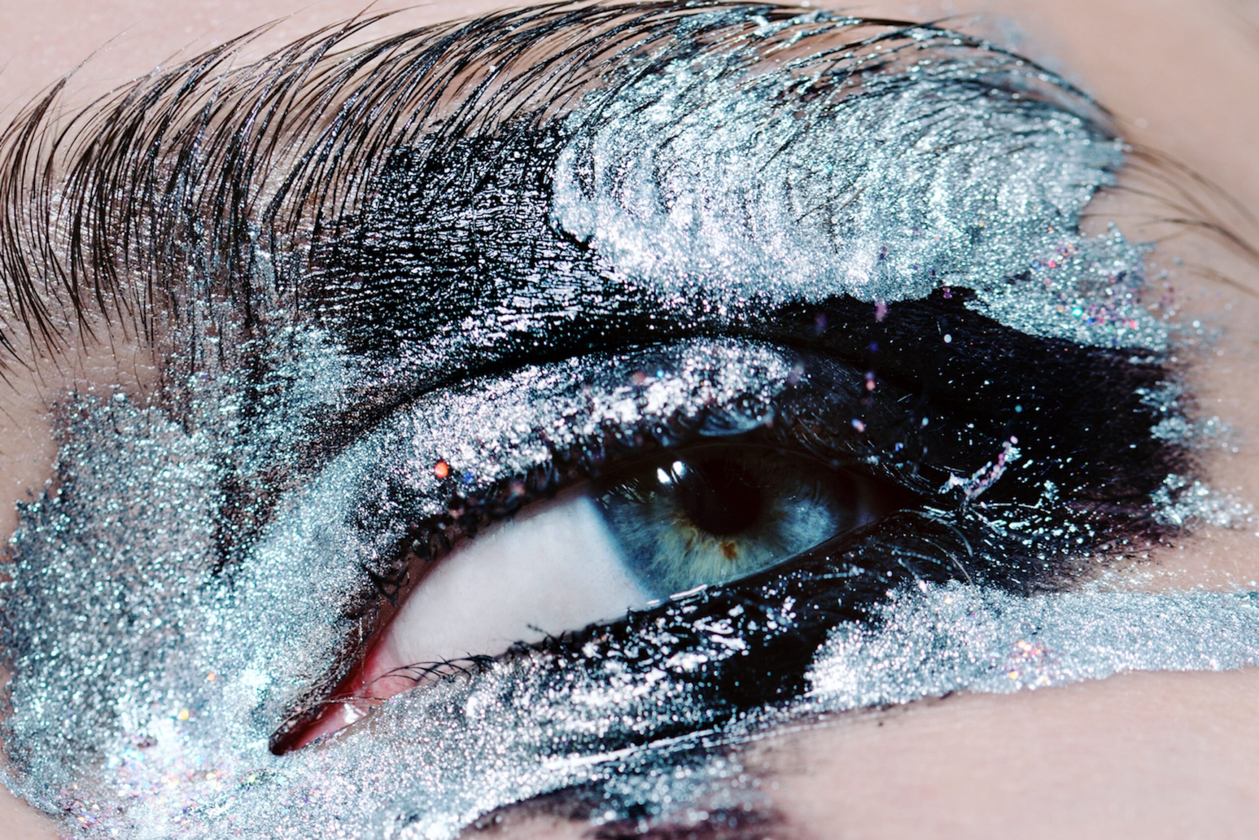 117 Fernando Gomez Craetive Paris Bold Make Up