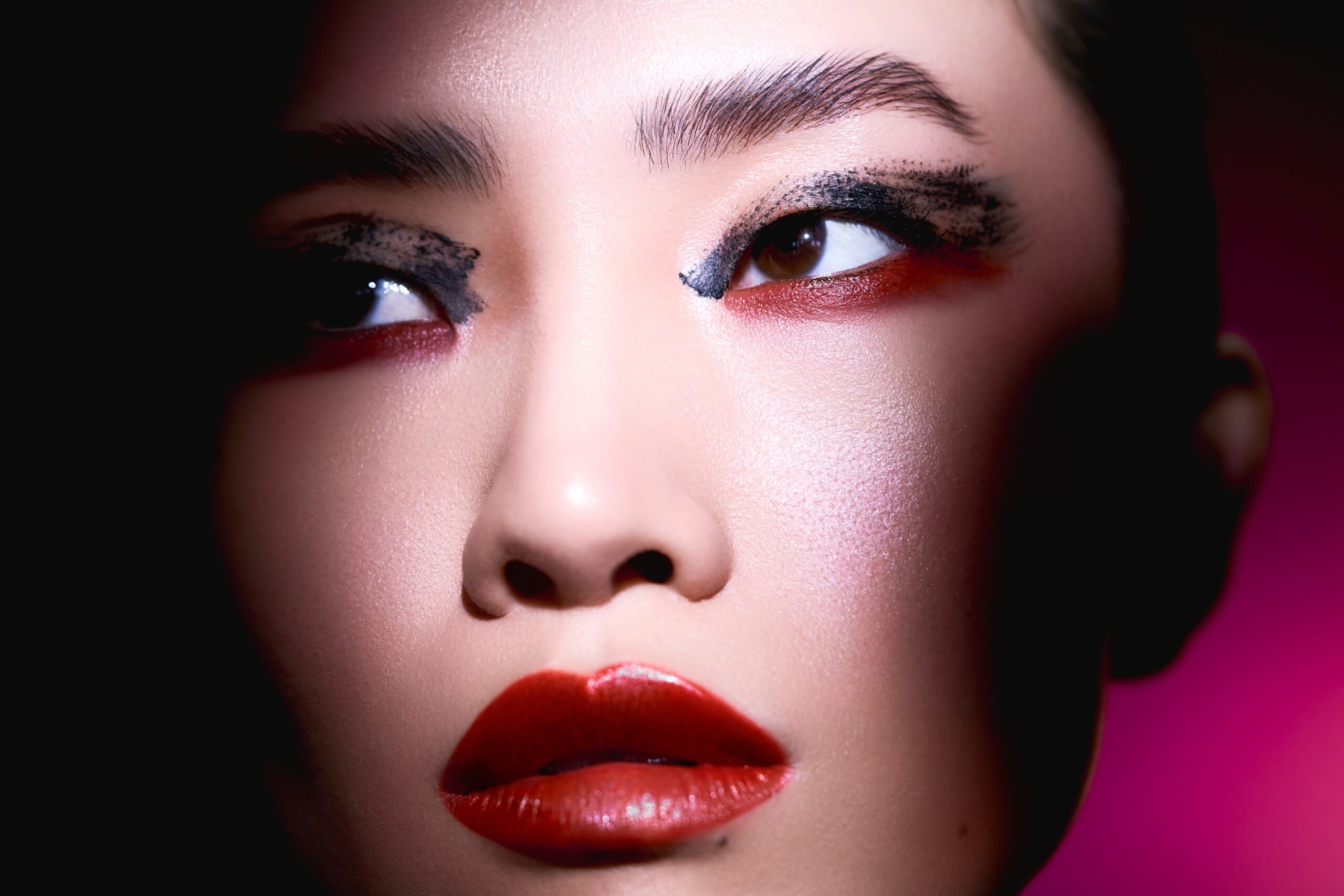 135 Fernando Gomez Craetive Paris Bold Make Up