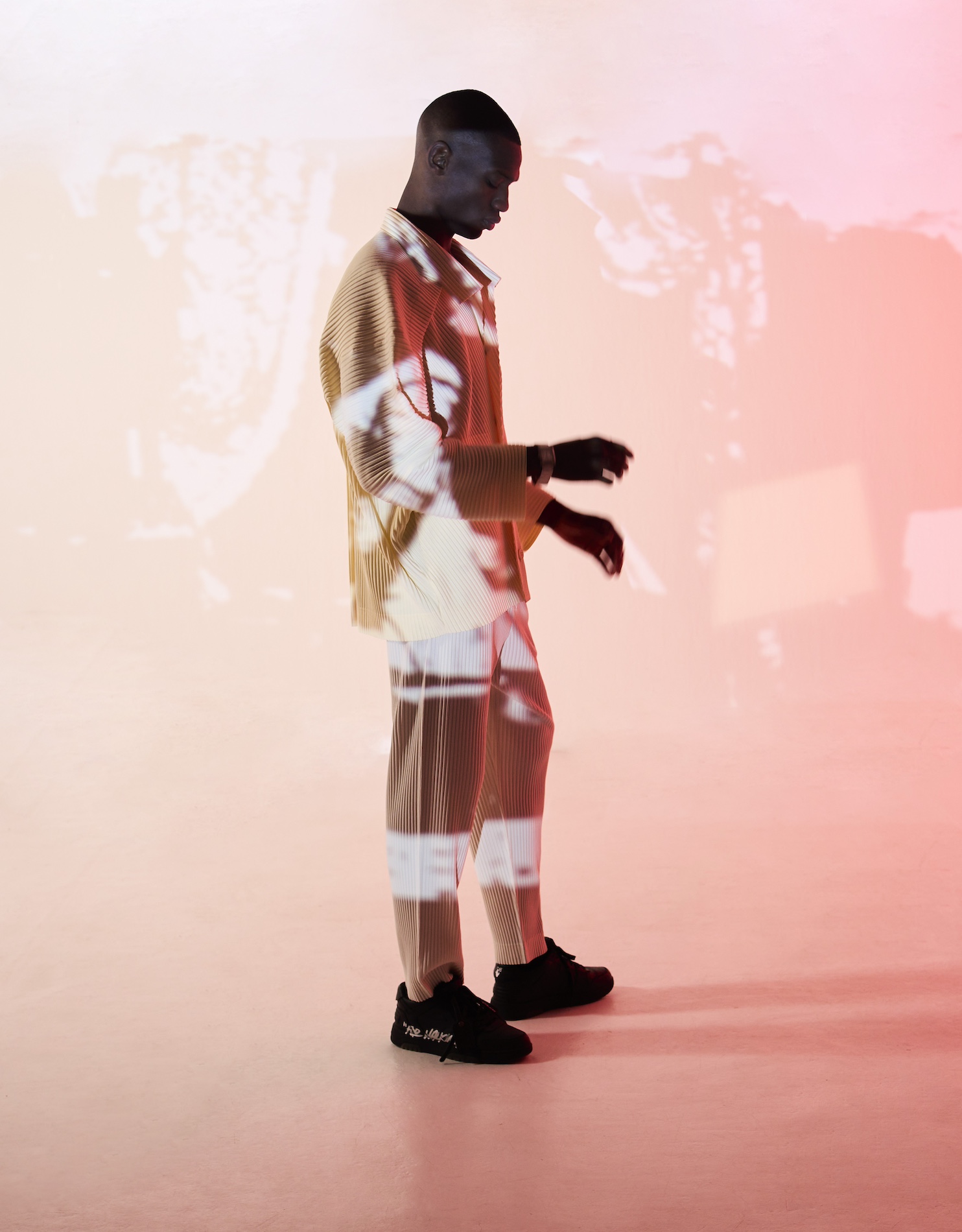 142 Lucian Bor Craetive Paris