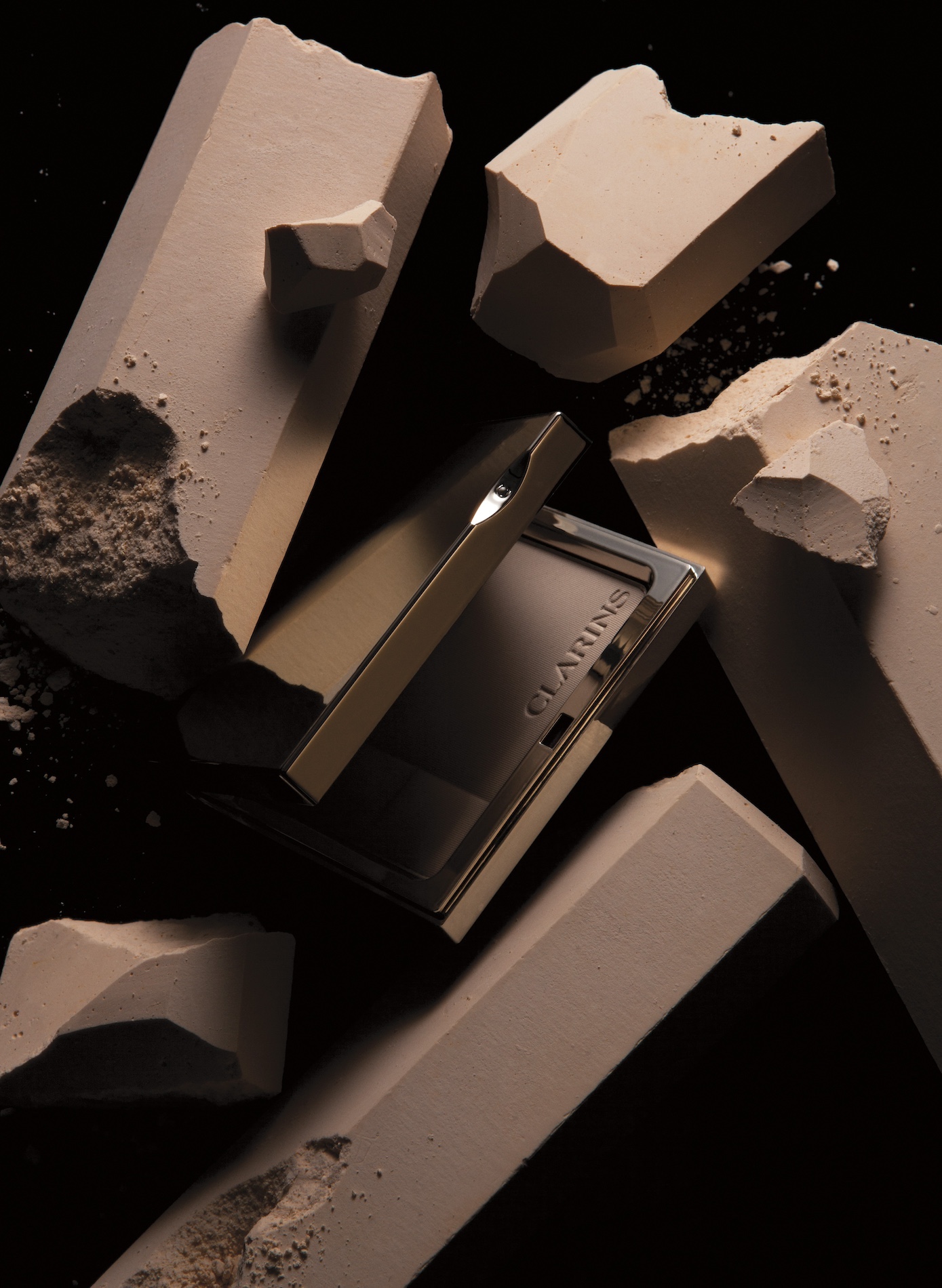 16 Simon Escourbiac Craetive Paris Makeup FONDATION A18