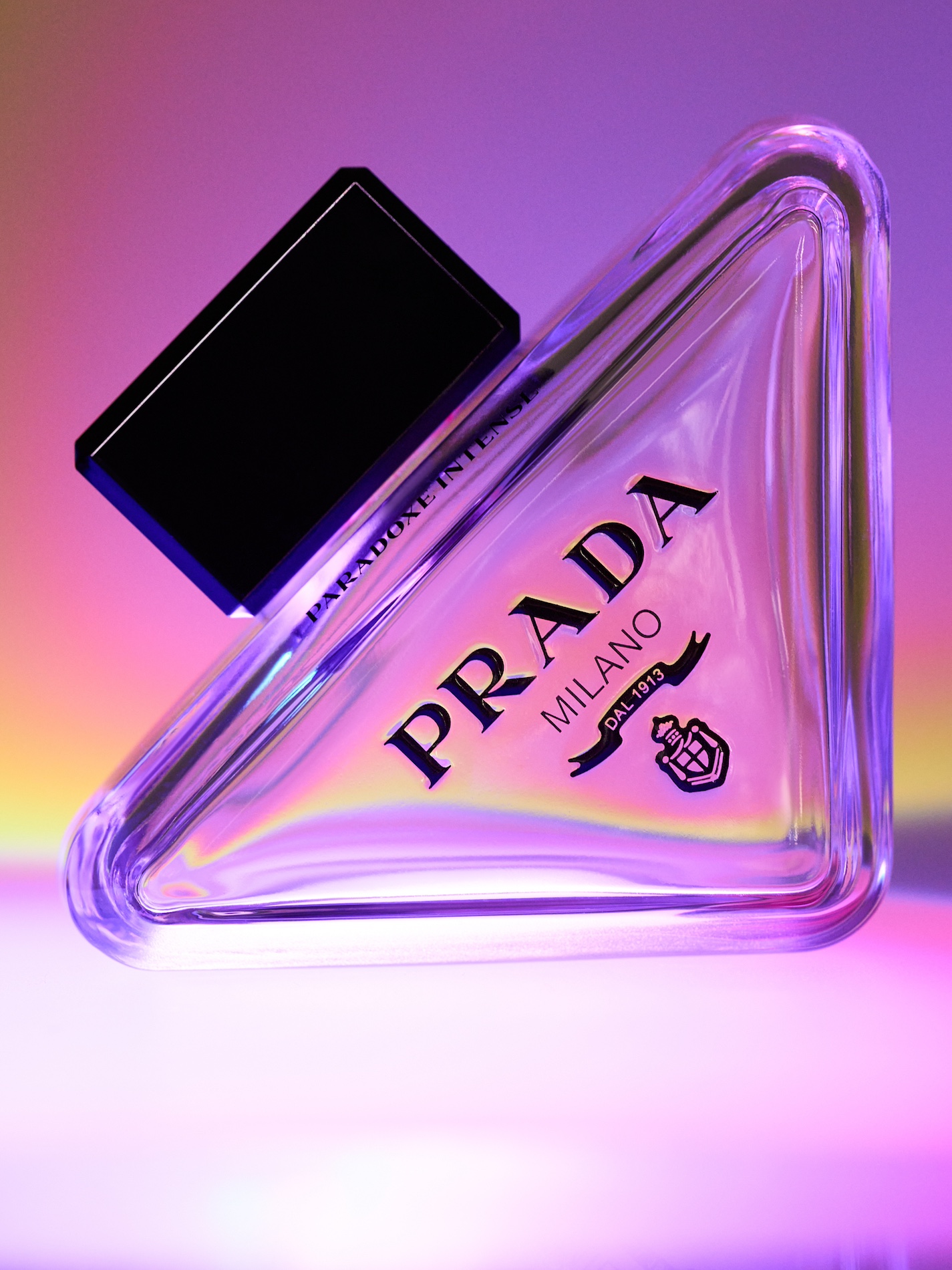 19 Fernando Gomez Craetive Paris Fragrances Flowers