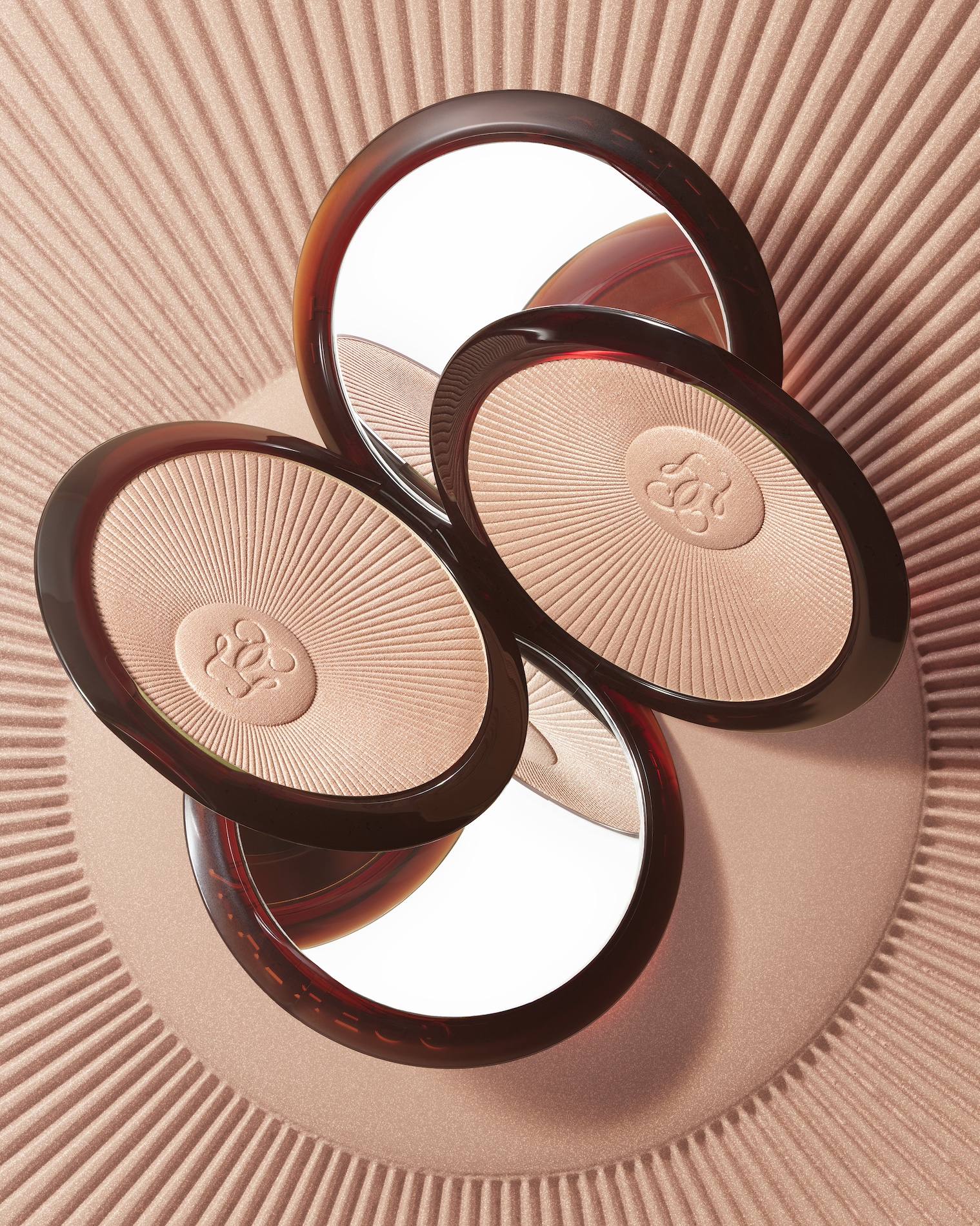 20 Simon Escourbiac Craetive Paris Makeup FONDATION A06 GUERLAIN