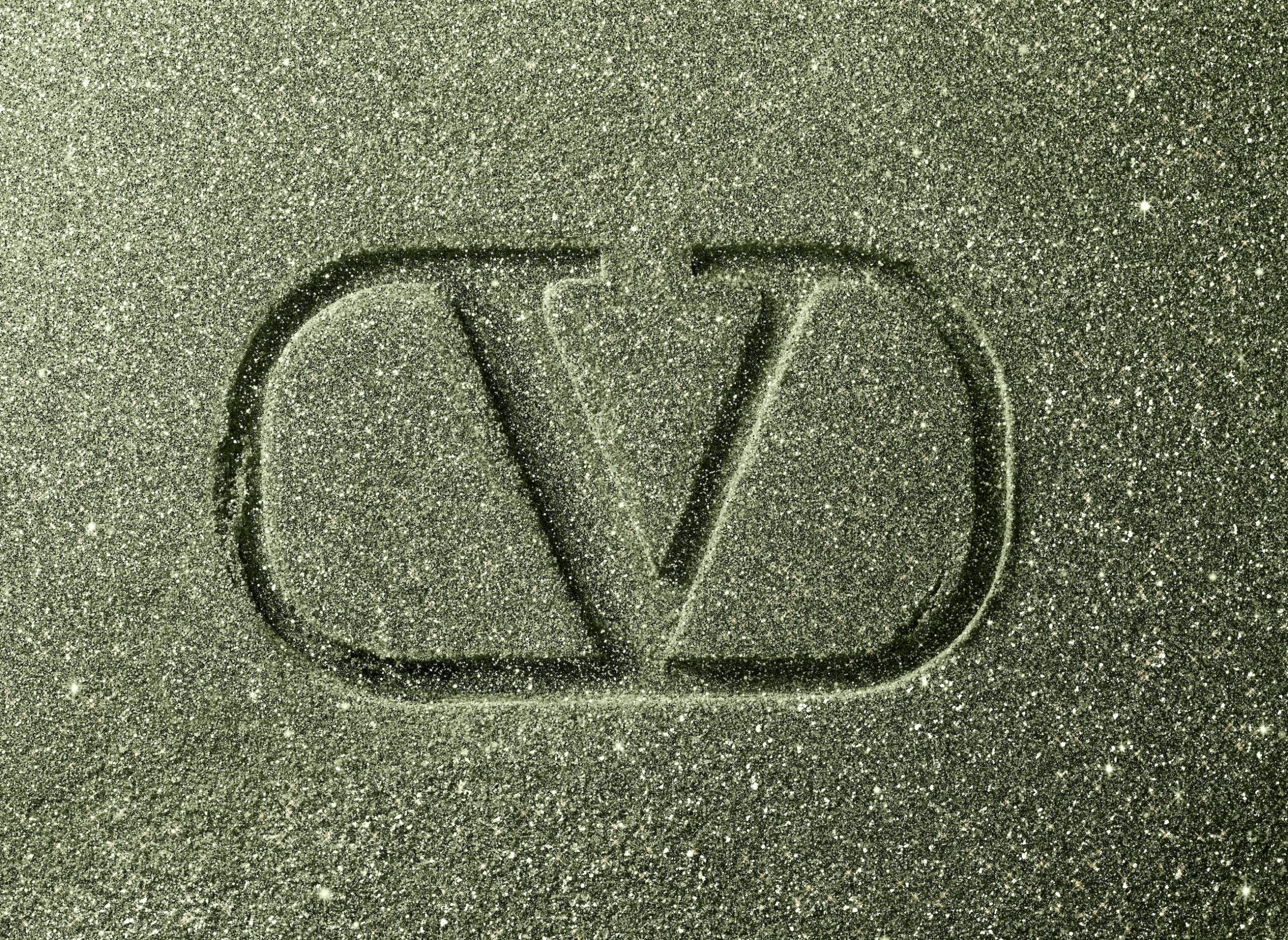 22 Simon Escourbiac Craetive Paris Makeup EYES A03 VALENTINO