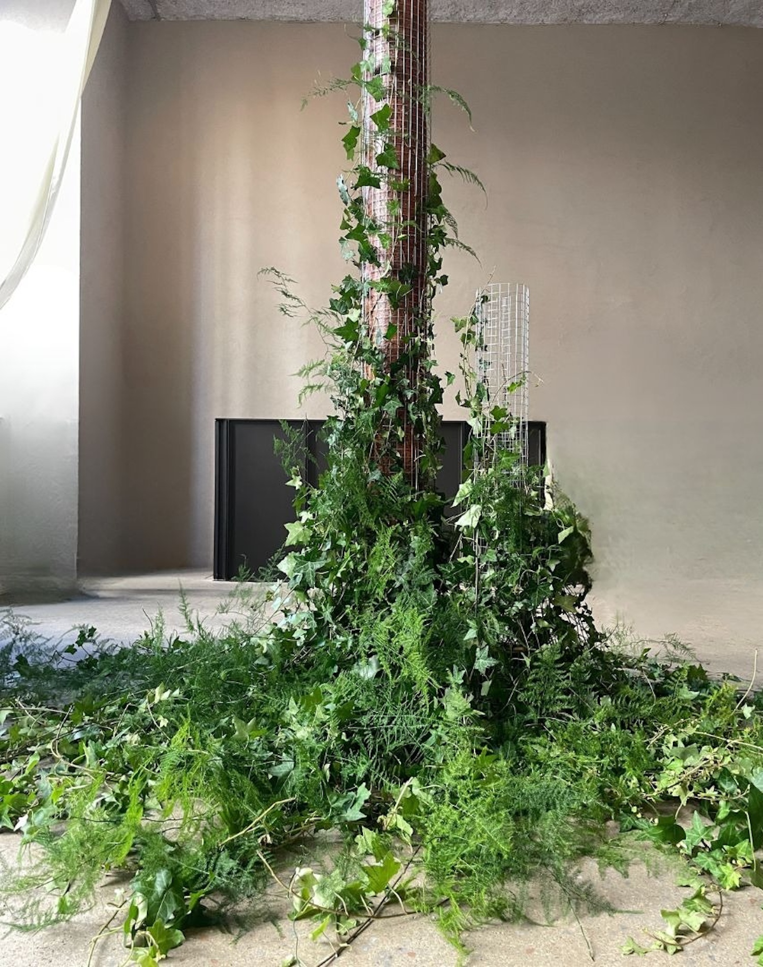 24 Thyrse Craetive Paris Scenography Bipode2