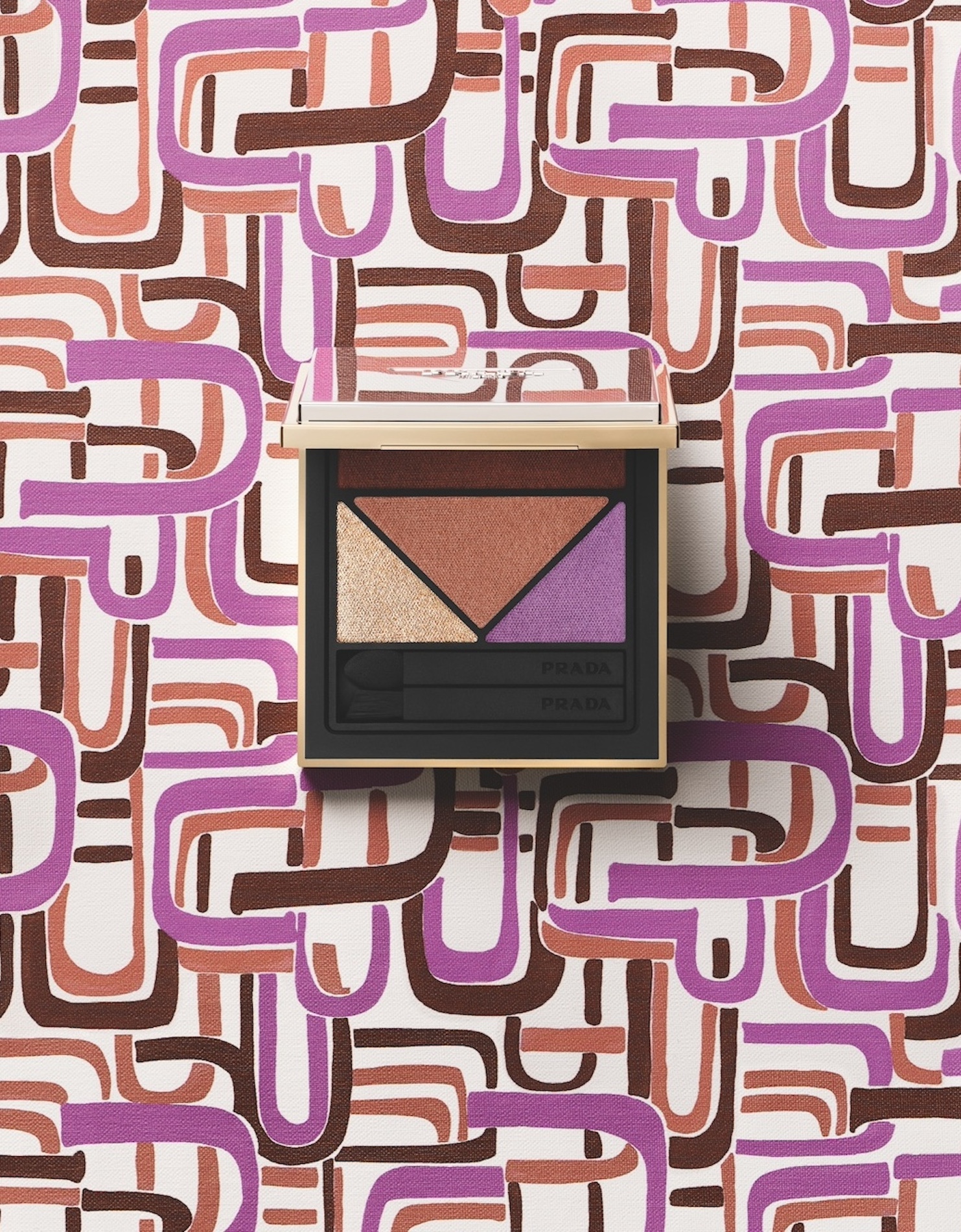 25 Simon Escourbiac Craetive Paris Makeup EYES A04 PRADA