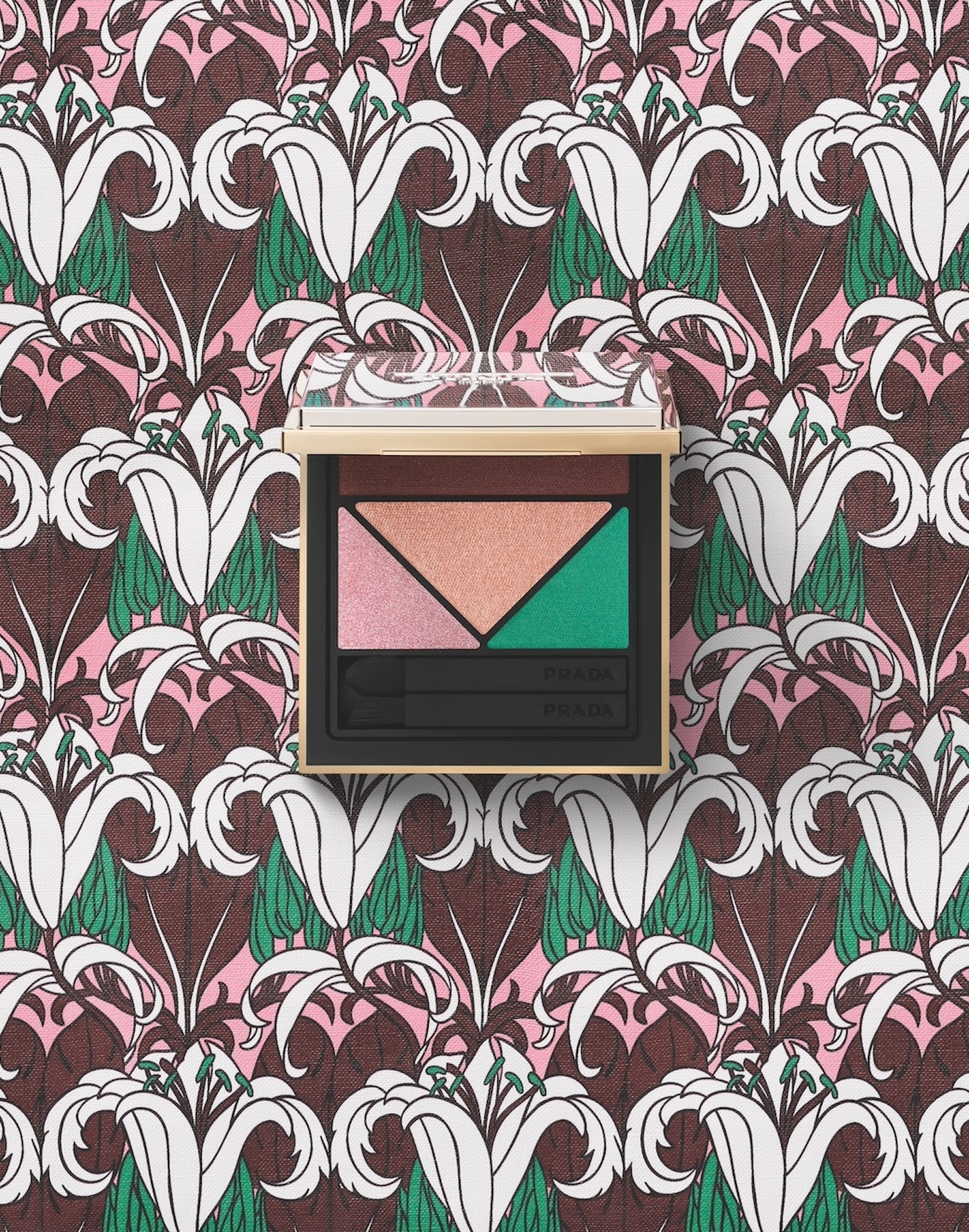 29 Simon Escourbiac Craetive Paris Makeup EYES A02 PRADA