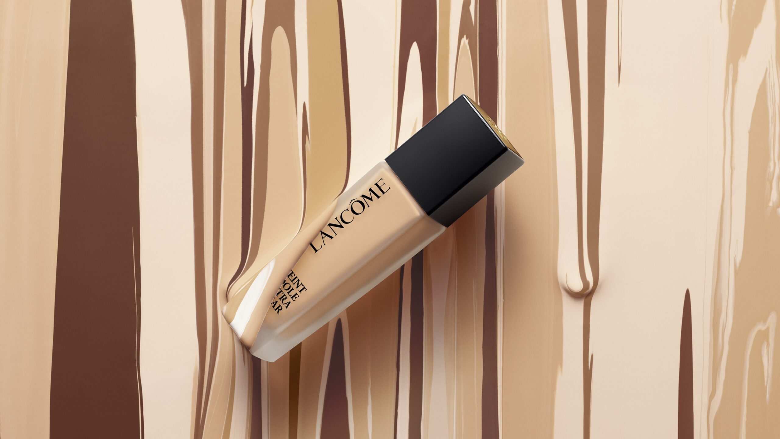 31 Simon Escourbiac Craetive Paris Makeup FONDATION A06 LANCOME