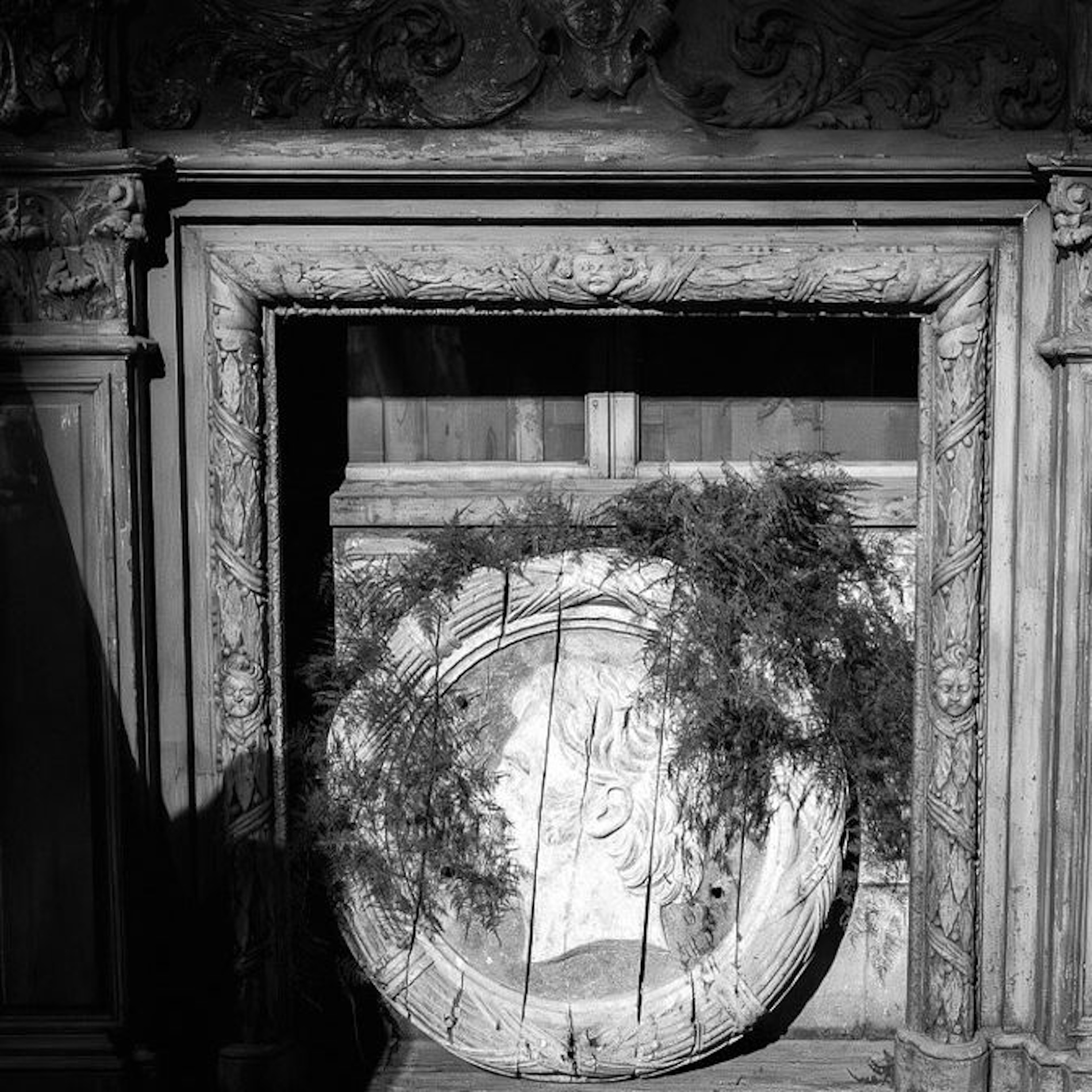 31 Thyrse Craetive Paris Scenography Atelier Cologne 2