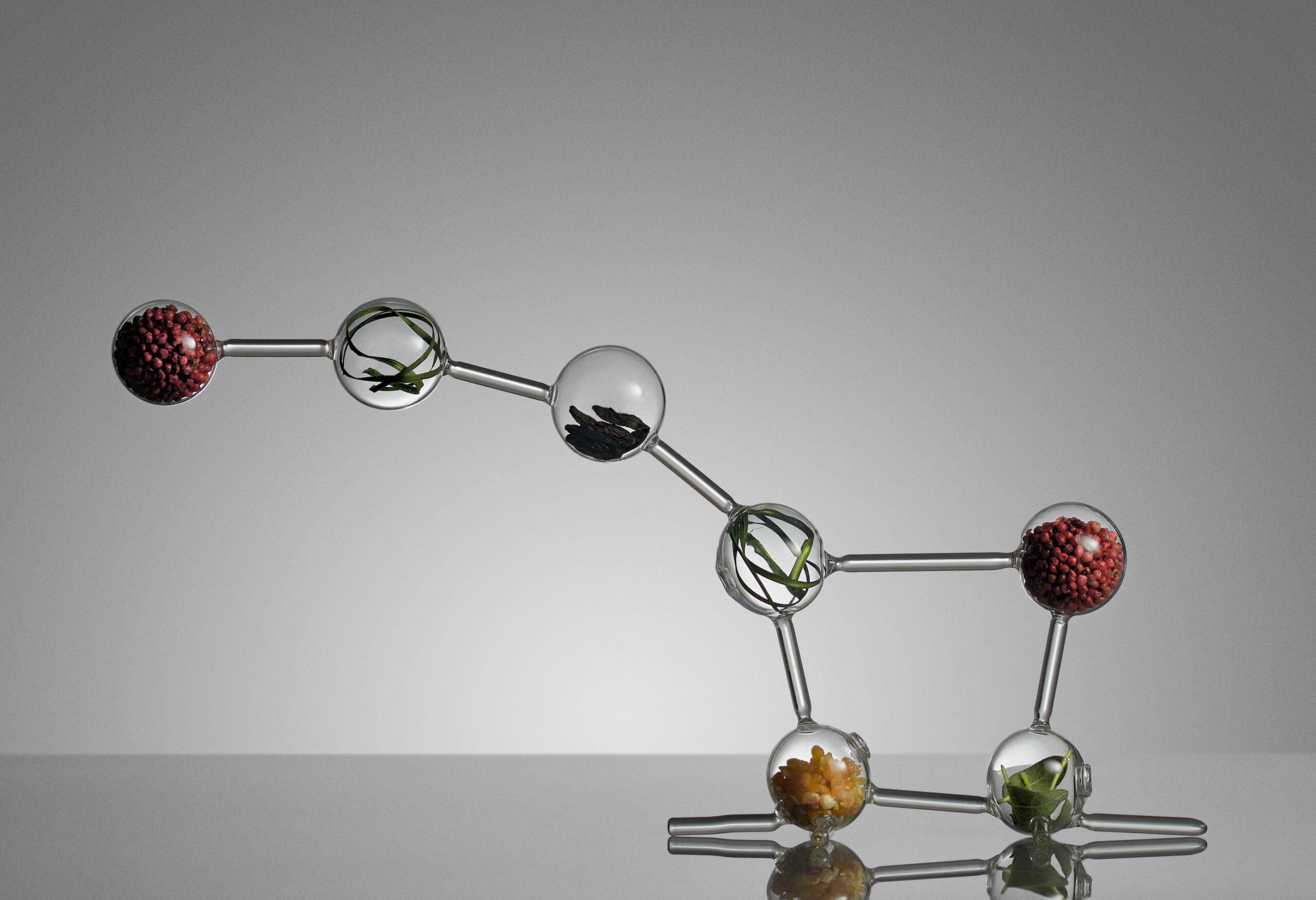 32 Fernando Gomez Craetive Paris Beauty Skincare