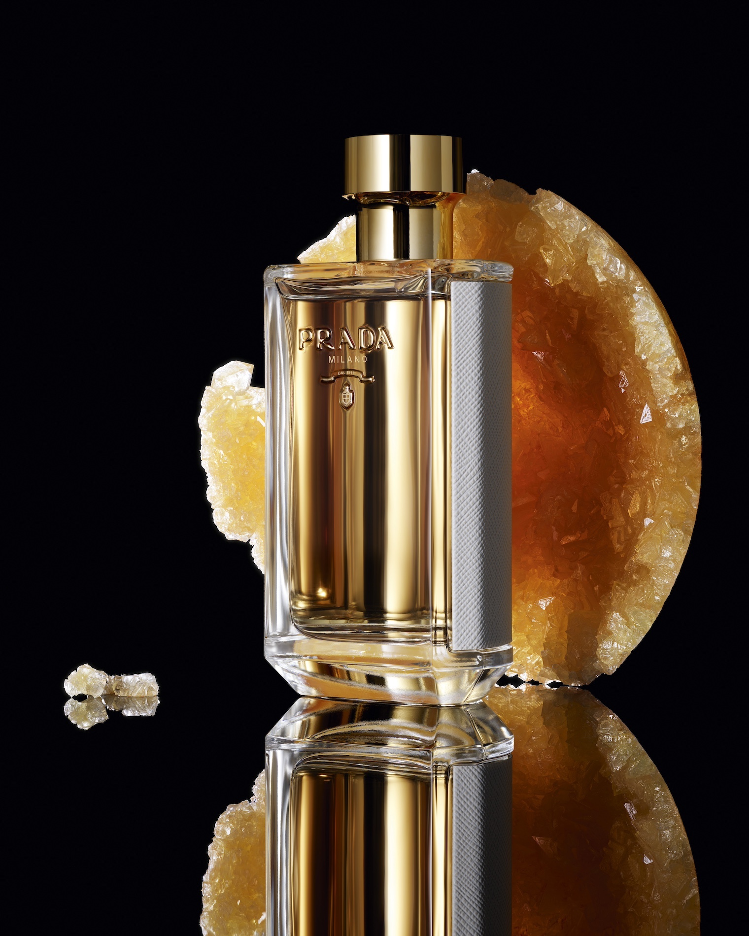 43 Simon Escourbiac Craetive Paris Fragrances Cristals Prada 01