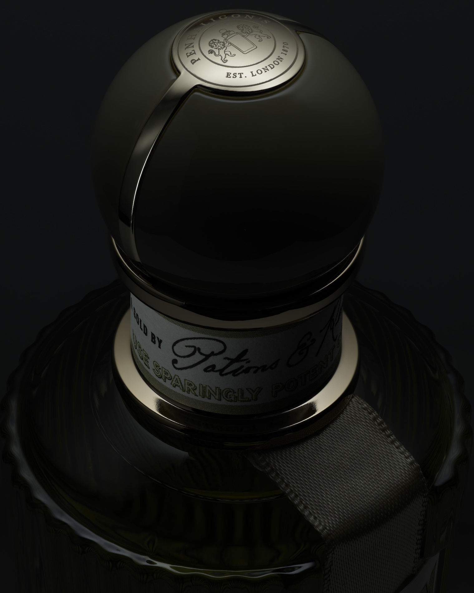 70 Simon Escourbiac Craetive Paris Green3