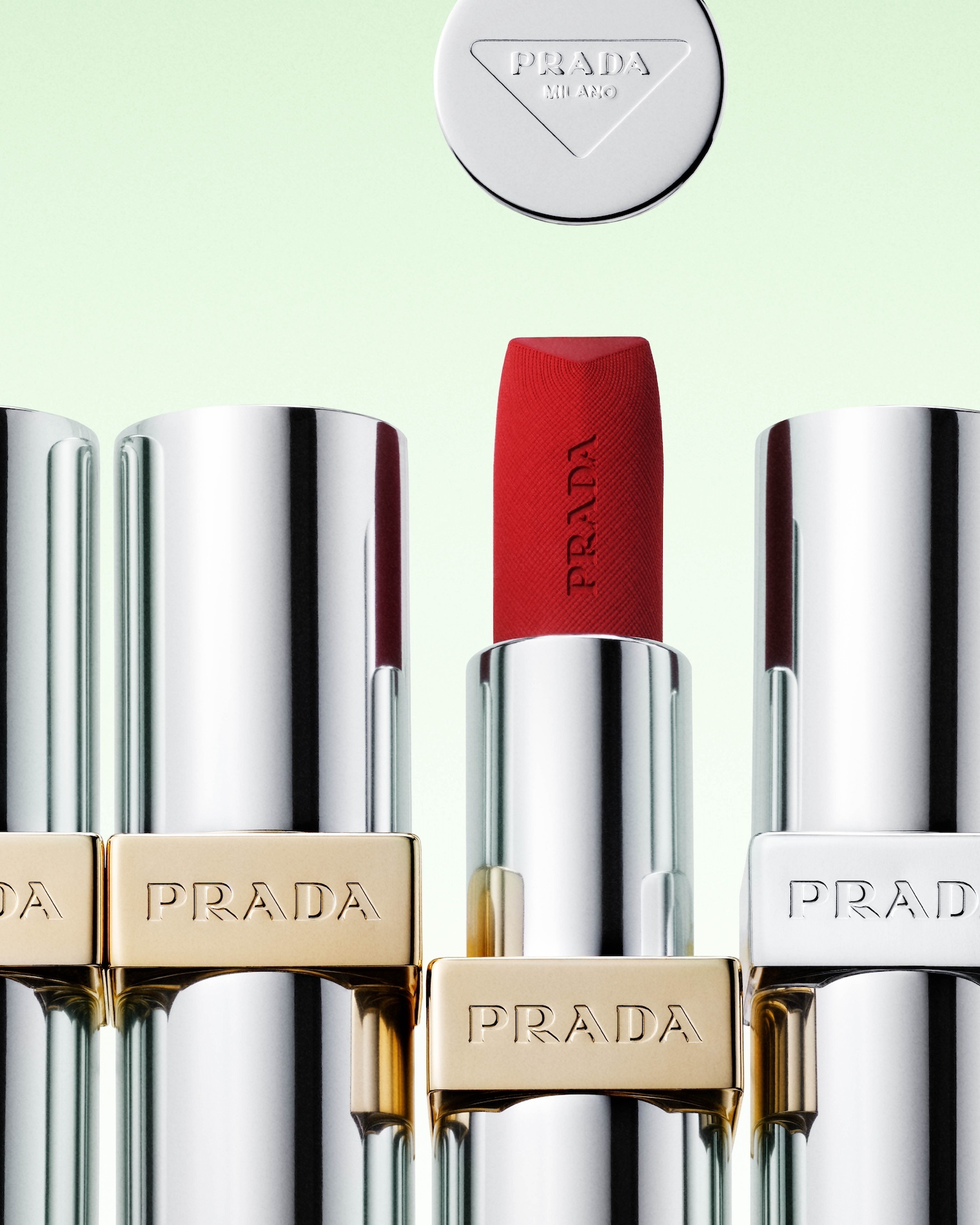 76 Simon Escourbiac Craetive Paris Makeup 06 PRADA