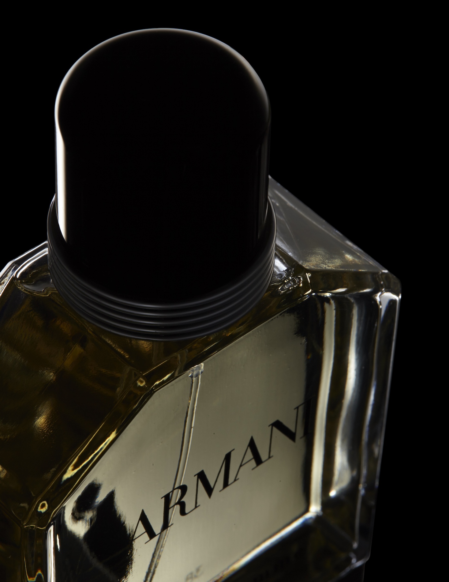 79 Simon Escourbiac Craetive Paris Fragrances 05