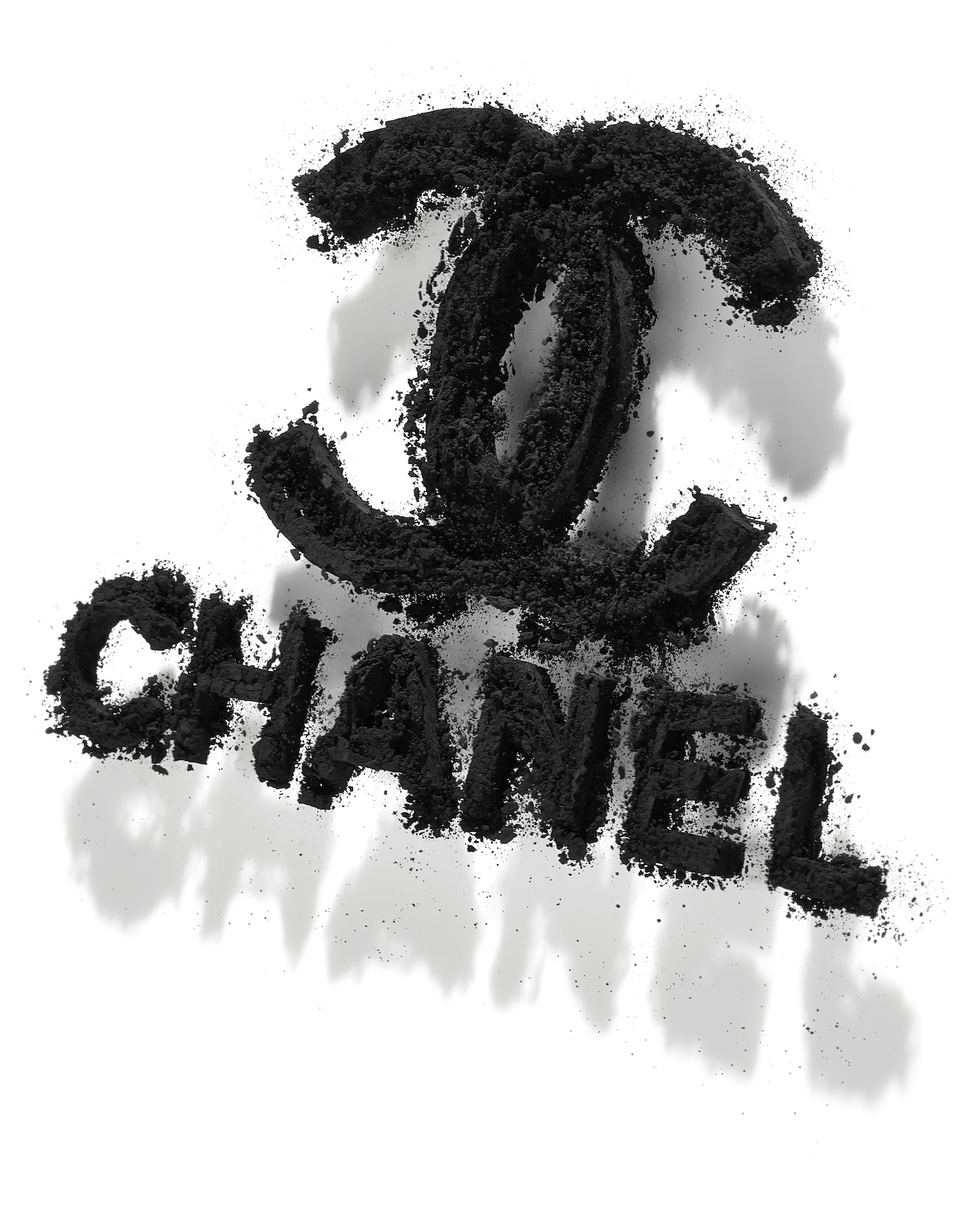 94 Simon Escourbiac Craetive Paris Makeup 03 CHANEL