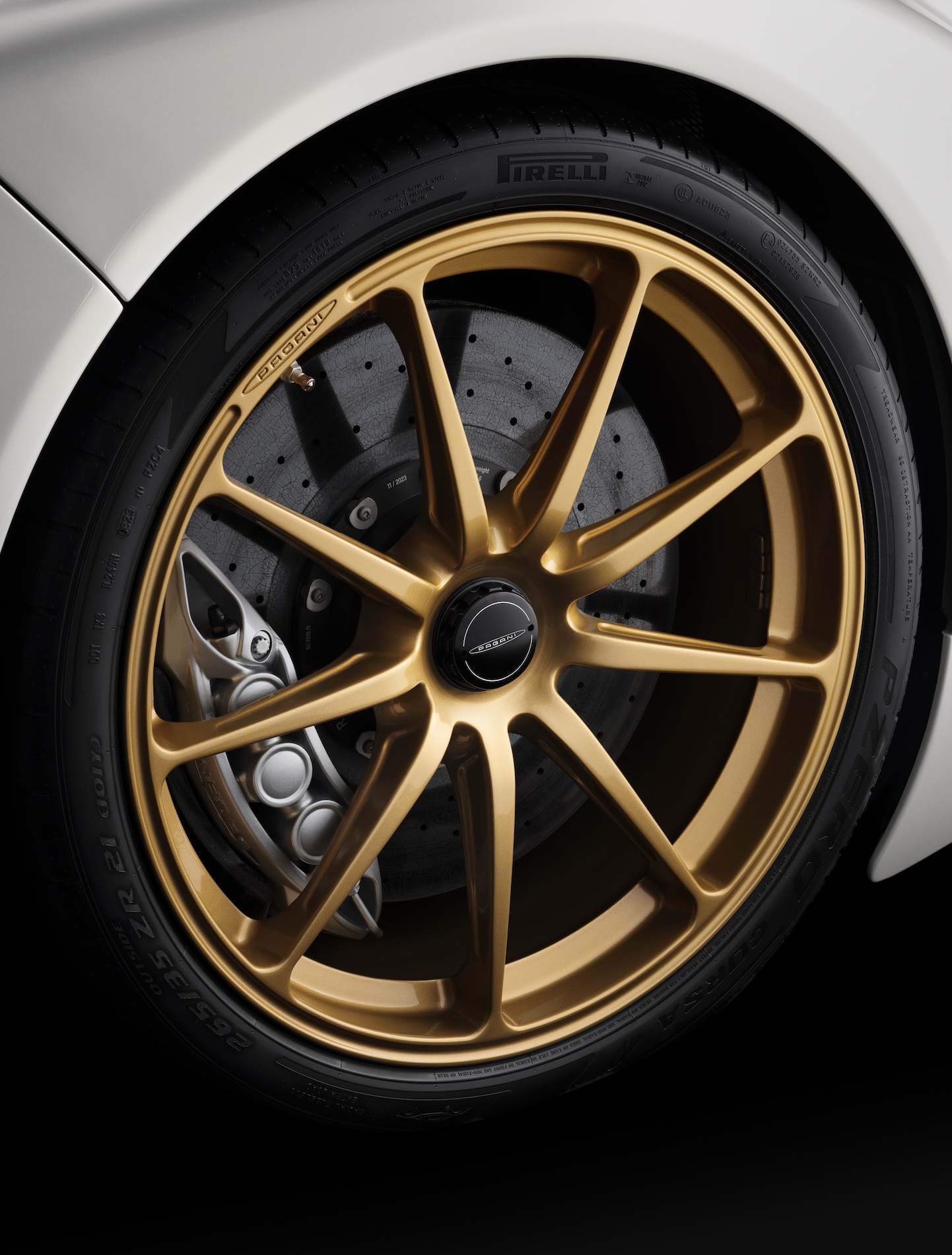 Alessandro Sorci Craetive Paris Stories 008 PAGANI UTOPIA PIRELLI CARS AUTOMOBILE ENGINE