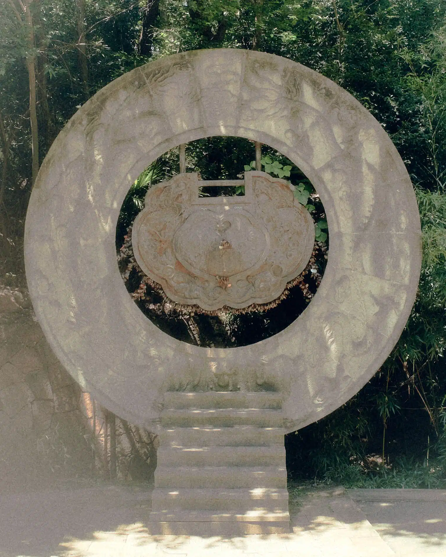 Oscar Calleja Craetive Paris Travel Asia 08 Resultat